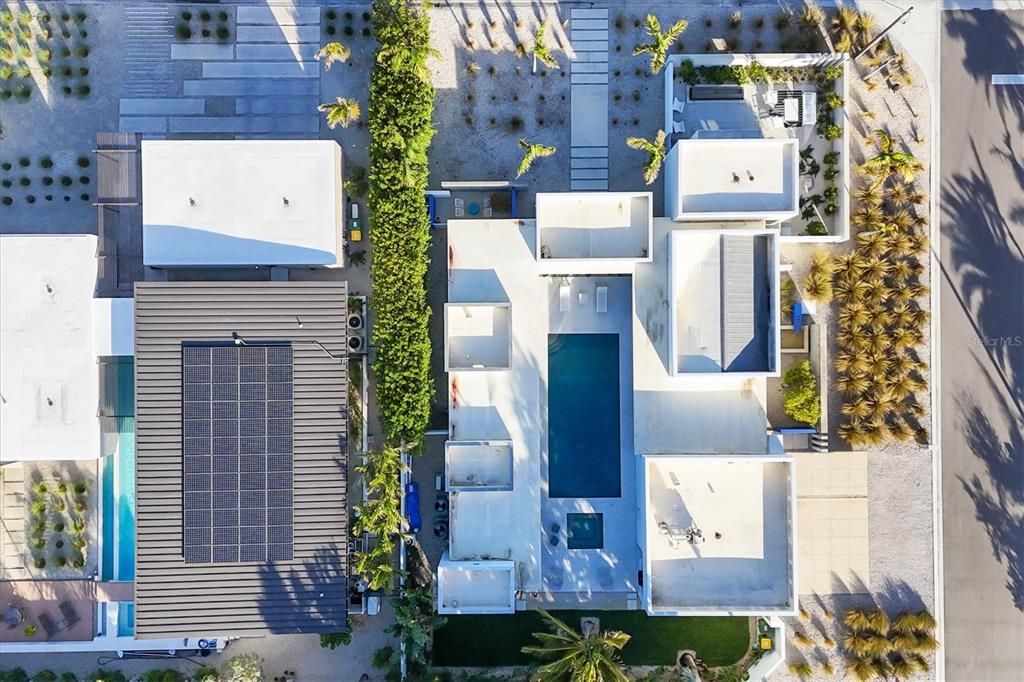 For Sale: $3,985,000 (3 beds, 3 baths, 3364 Square Feet)