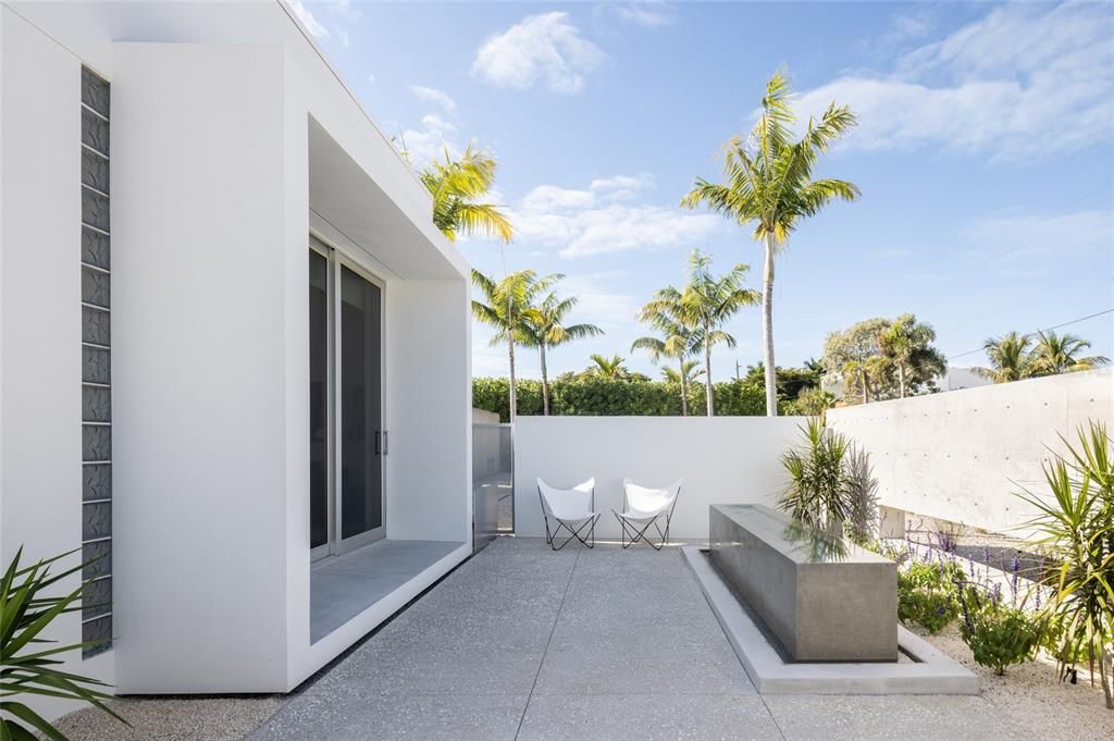 For Sale: $3,985,000 (3 beds, 3 baths, 3364 Square Feet)