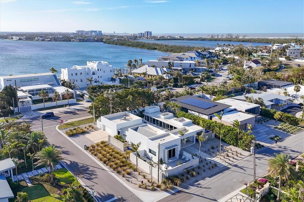 For Sale: $3,985,000 (3 beds, 3 baths, 3364 Square Feet)