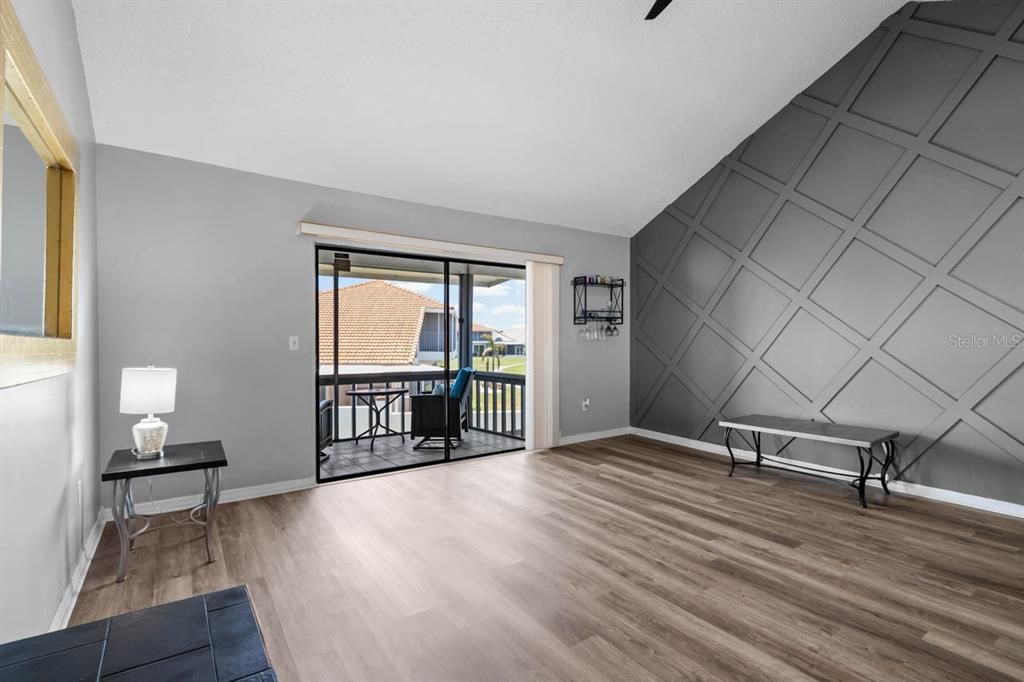 Active With Contract: $1,600 (2 beds, 2 baths, 1219 Square Feet)