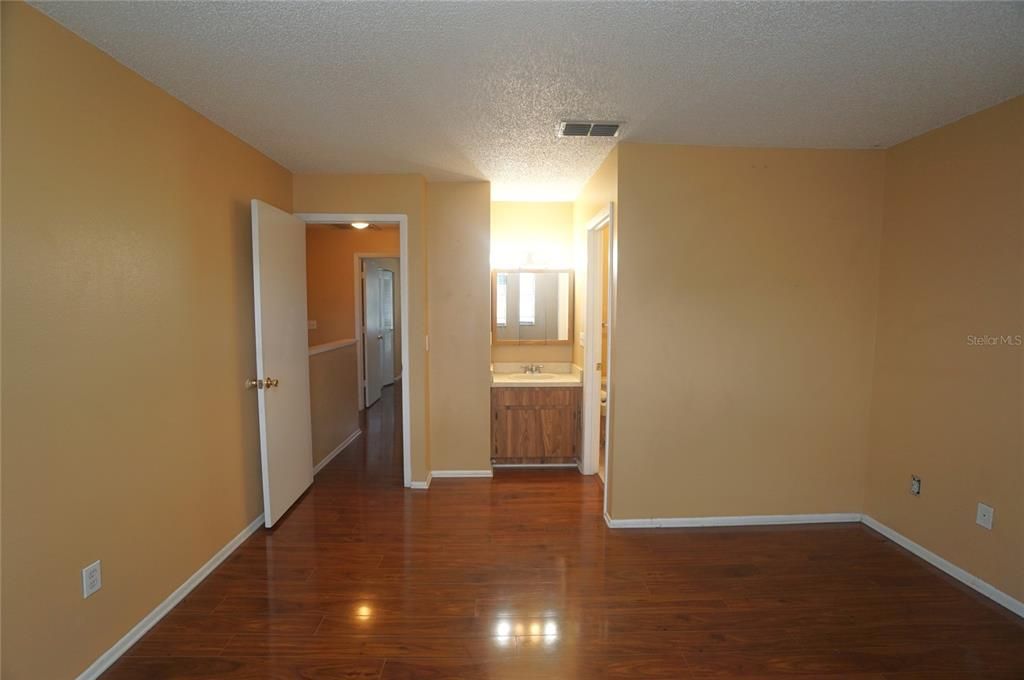 В аренду: $1,495 (2 спален, 2 ванн, 1188 Квадратных фут)