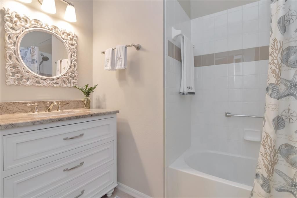 Под контрактом: $380,000 (3 спален, 2 ванн, 1713 Квадратных фут)