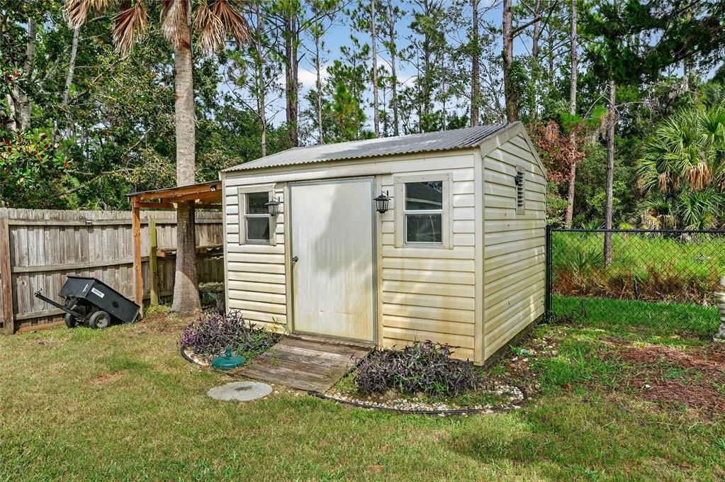 合同活跃: $349,900 (3 贝兹, 2 浴室, 1520 平方英尺)