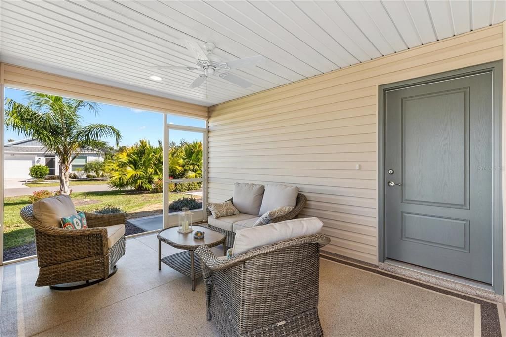 For Sale: $314,900 (2 beds, 2 baths, 1300 Square Feet)