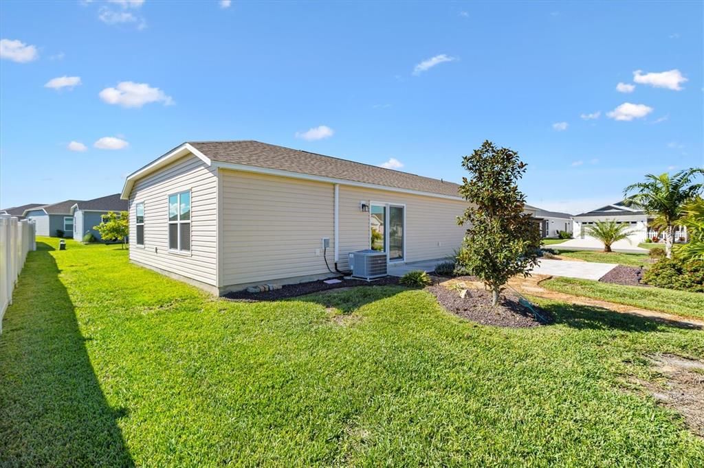 For Sale: $314,900 (2 beds, 2 baths, 1300 Square Feet)