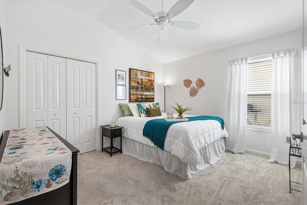 For Sale: $314,900 (2 beds, 2 baths, 1300 Square Feet)