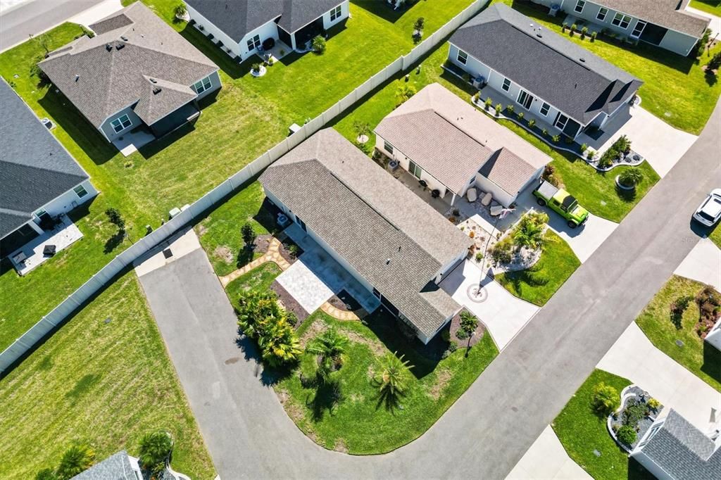 For Sale: $314,900 (2 beds, 2 baths, 1300 Square Feet)