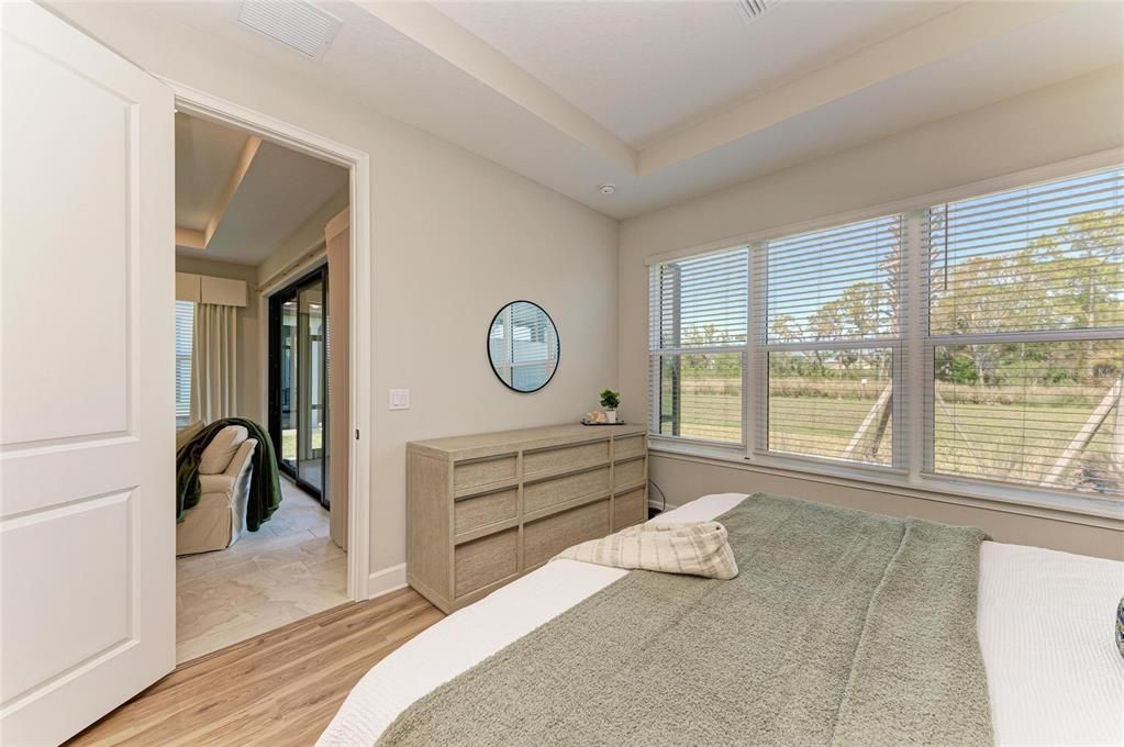 For Sale: $524,900 (2 beds, 2 baths, 1533 Square Feet)