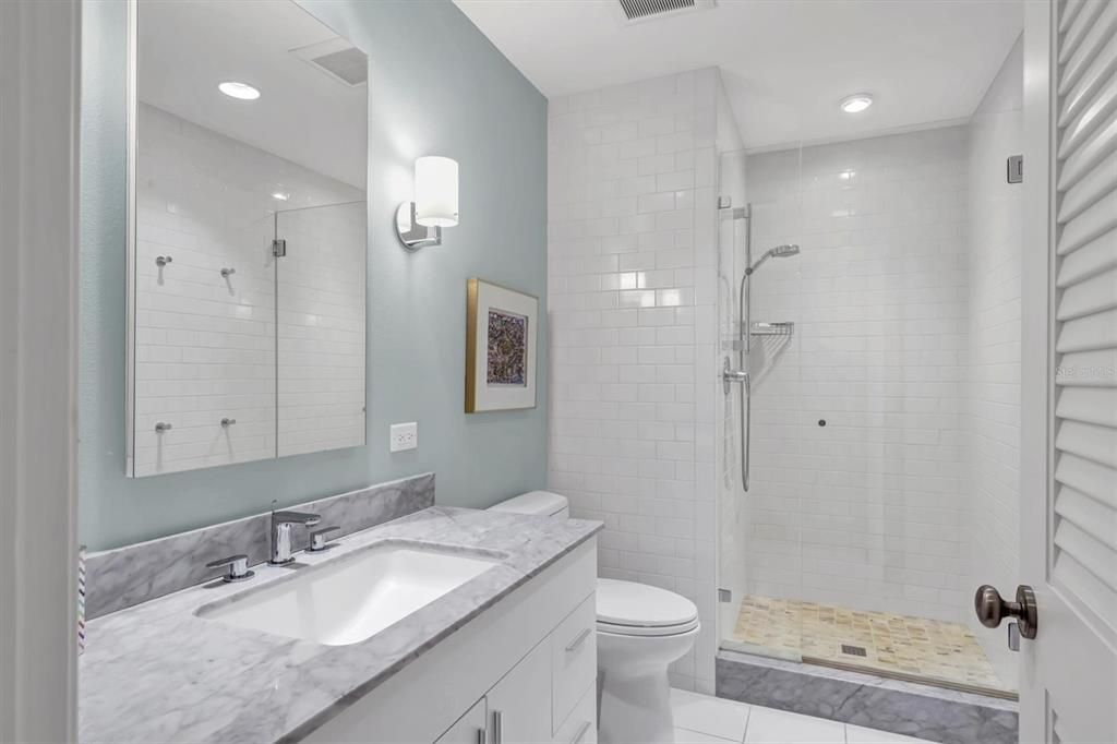 На продажу: $2,215,000 (4 спален, 3 ванн, 1840 Квадратных фут)