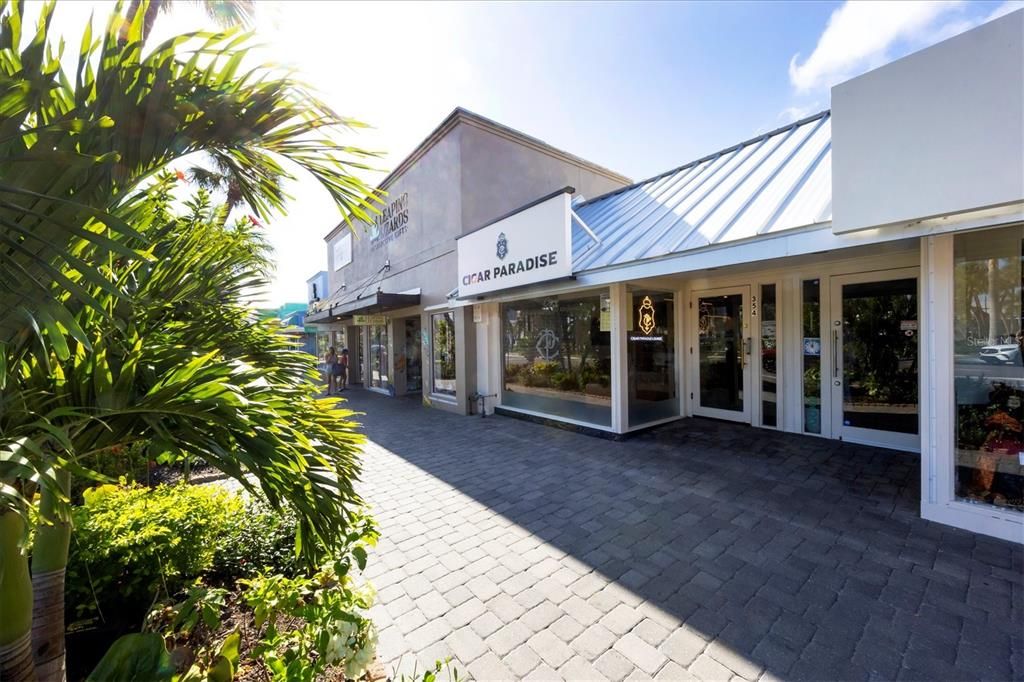 На продажу: $2,215,000 (4 спален, 3 ванн, 1840 Квадратных фут)