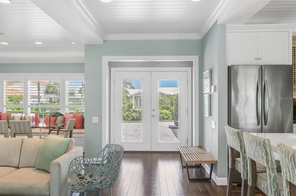 На продажу: $2,215,000 (4 спален, 3 ванн, 1840 Квадратных фут)