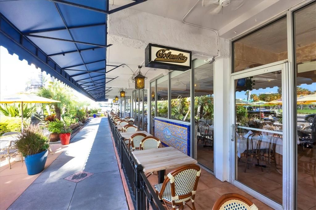 На продажу: $2,215,000 (4 спален, 3 ванн, 1840 Квадратных фут)