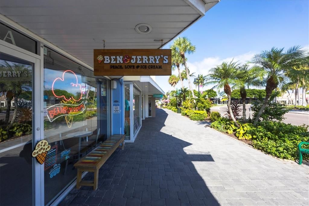 На продажу: $2,215,000 (4 спален, 3 ванн, 1840 Квадратных фут)