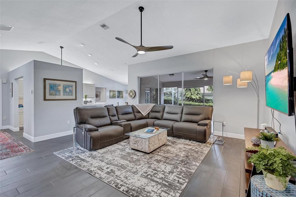 待售: $535,000 (3 贝兹, 2 浴室, 1990 平方英尺)