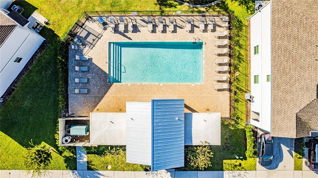 合同活跃: $2,000 (3 贝兹, 2 浴室, 1672 平方英尺)