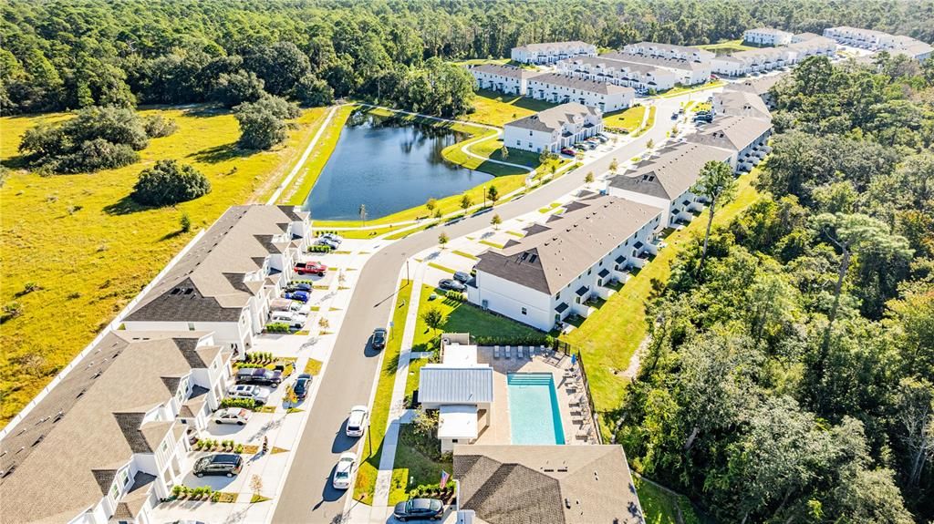 合同活跃: $2,000 (3 贝兹, 2 浴室, 1672 平方英尺)