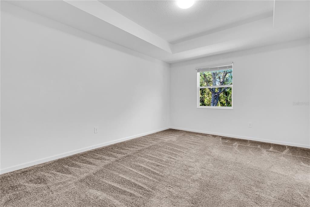 合同活跃: $2,000 (3 贝兹, 2 浴室, 1672 平方英尺)