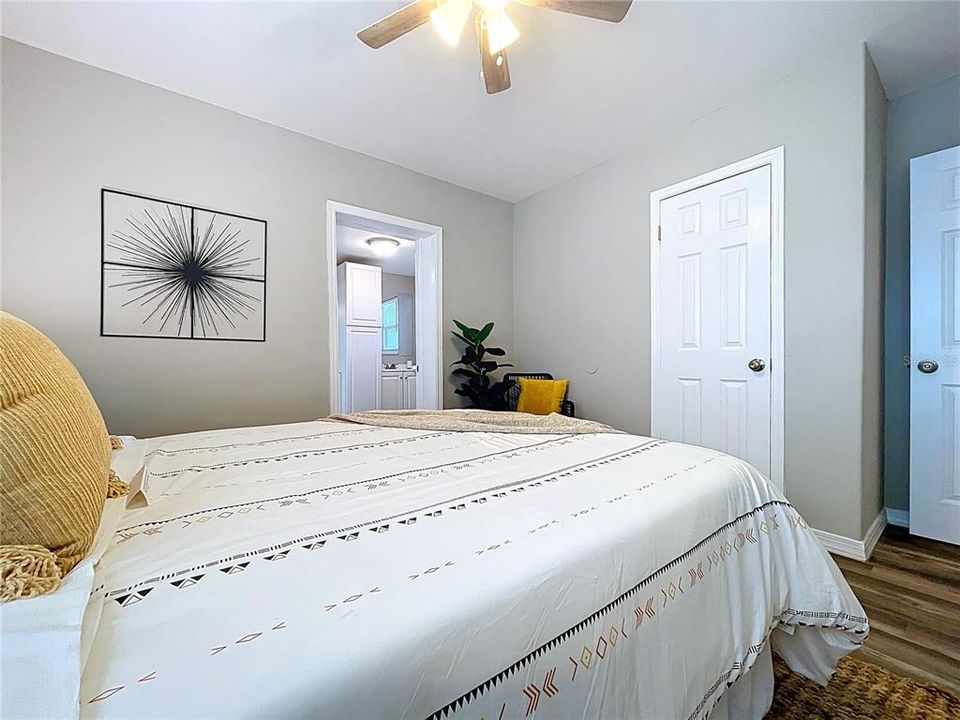 Activo con contrato: $225,000 (3 camas, 2 baños, 1016 Pies cuadrados)