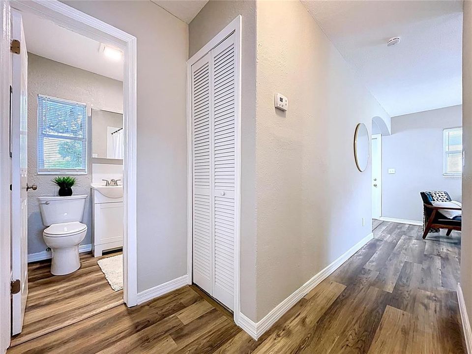 Activo con contrato: $225,000 (3 camas, 2 baños, 1016 Pies cuadrados)