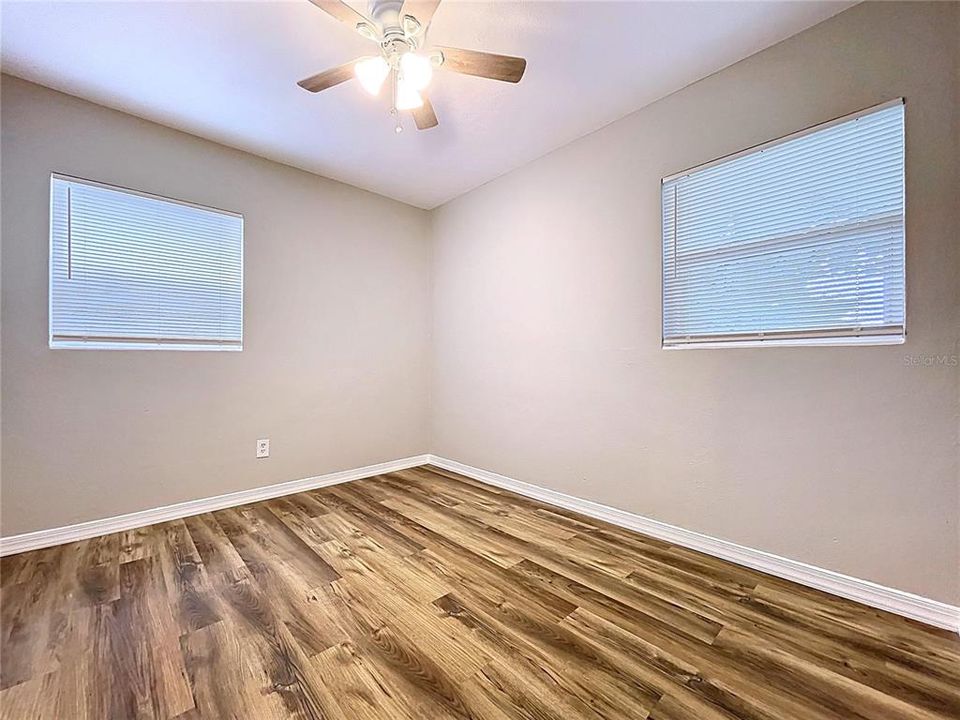 Activo con contrato: $225,000 (3 camas, 2 baños, 1016 Pies cuadrados)