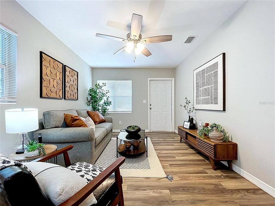 Activo con contrato: $225,000 (3 camas, 2 baños, 1016 Pies cuadrados)