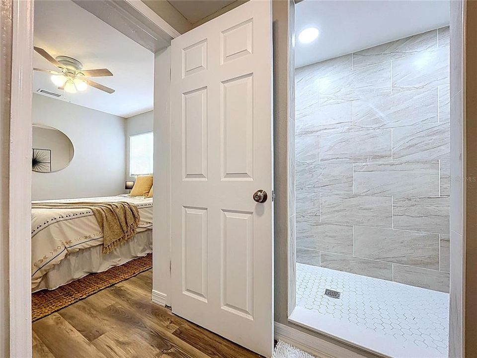 Activo con contrato: $225,000 (3 camas, 2 baños, 1016 Pies cuadrados)