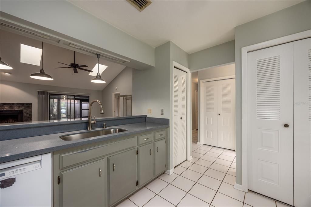 En Venta: $250,000 (2 camas, 2 baños, 1538 Pies cuadrados)