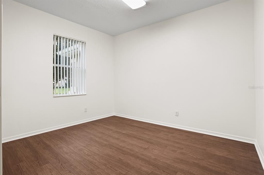 Active With Contract: $375,000 (3 beds, 2 baths, 1568 Square Feet)