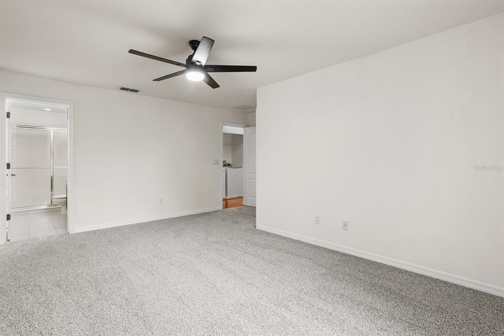 Active With Contract: $375,000 (3 beds, 2 baths, 1568 Square Feet)