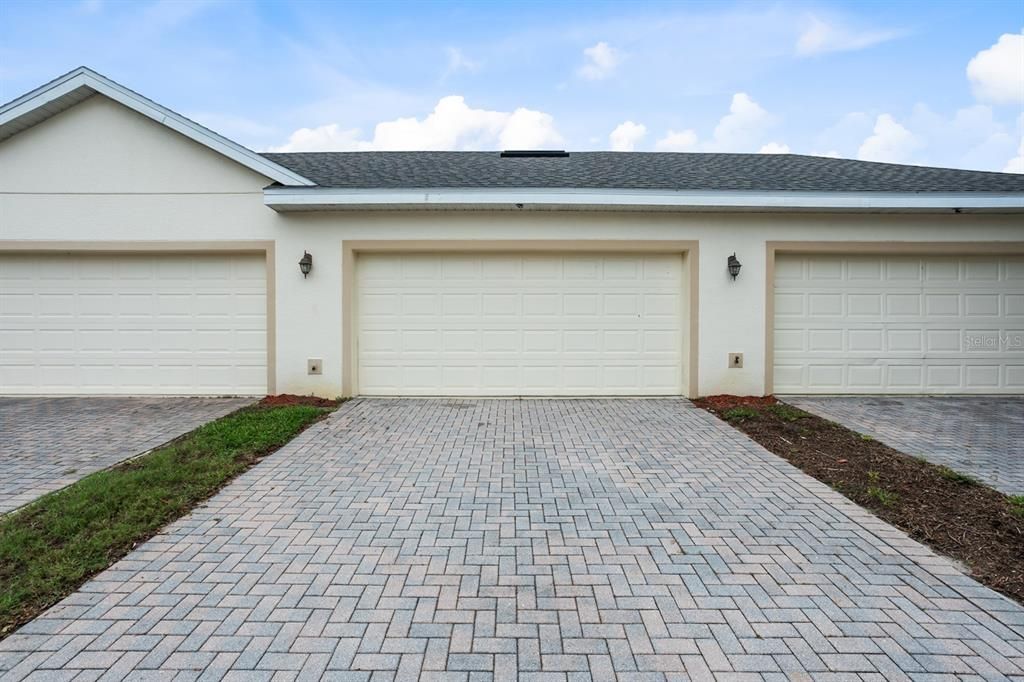 Active With Contract: $375,000 (3 beds, 2 baths, 1568 Square Feet)