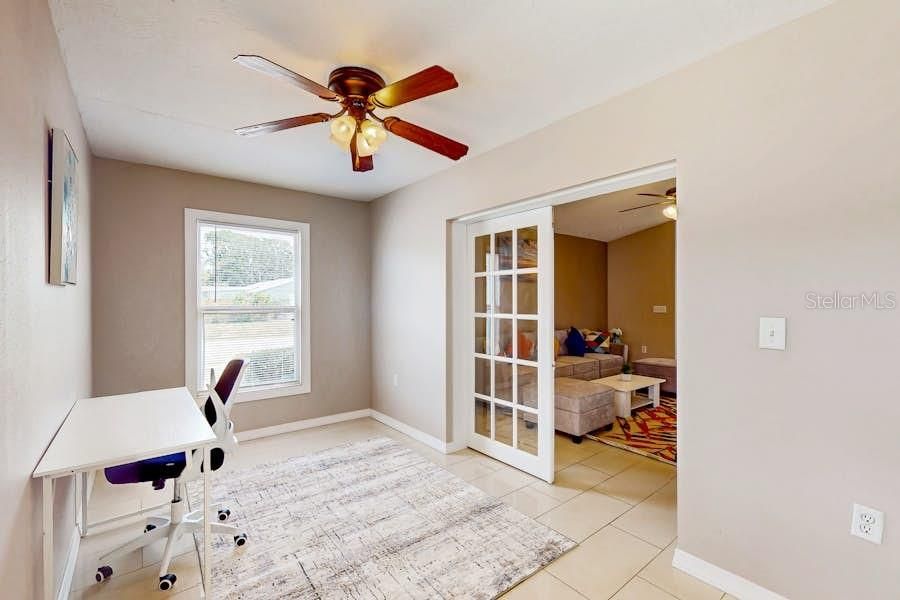 For Rent: $2,800 (3 beds, 2 baths, 1800 Square Feet)