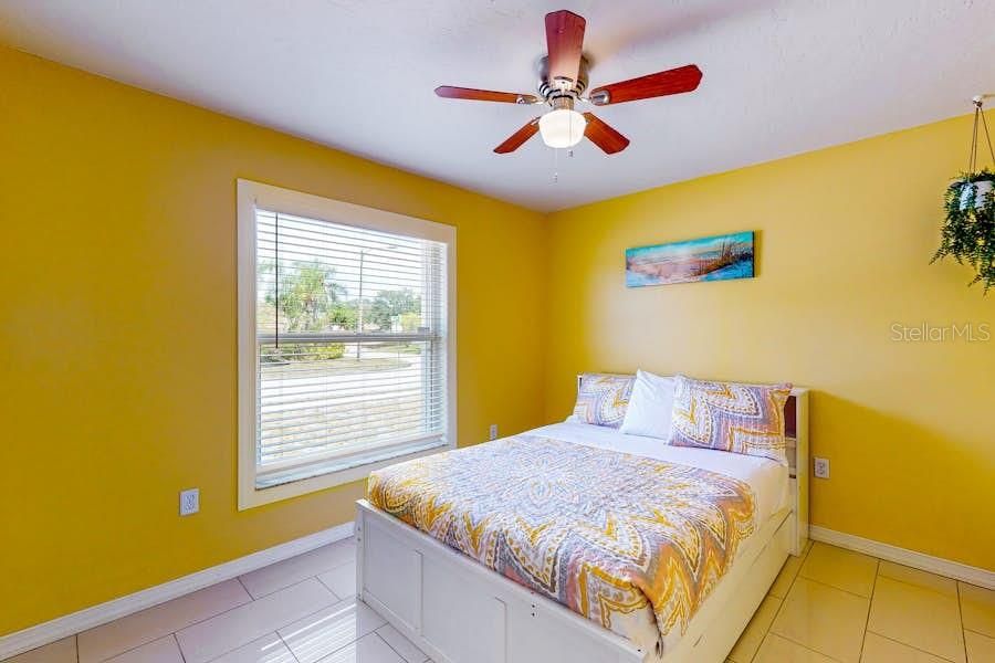 For Rent: $2,800 (3 beds, 2 baths, 1800 Square Feet)