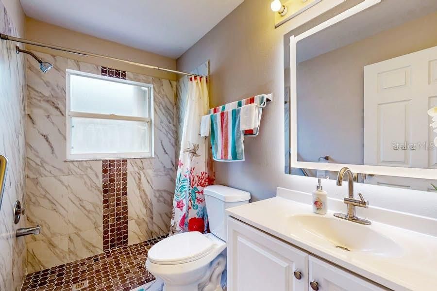 For Rent: $2,800 (3 beds, 2 baths, 1800 Square Feet)