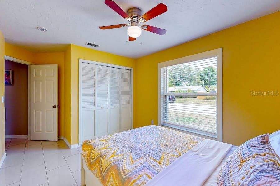 For Rent: $2,800 (3 beds, 2 baths, 1800 Square Feet)