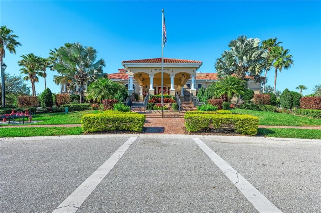 For Sale: $817,000 (4 beds, 3 baths, 2555 Square Feet)