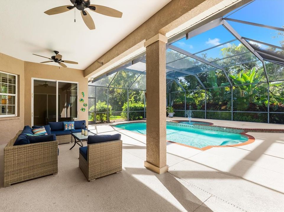 For Sale: $817,000 (4 beds, 3 baths, 2555 Square Feet)