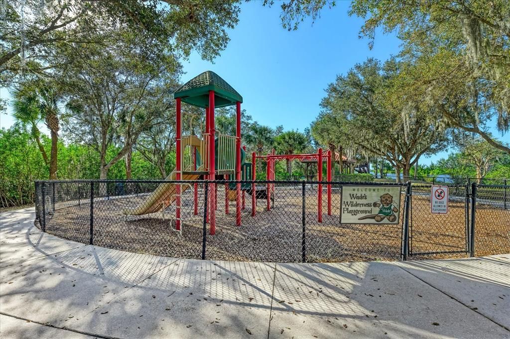 For Sale: $817,000 (4 beds, 3 baths, 2555 Square Feet)