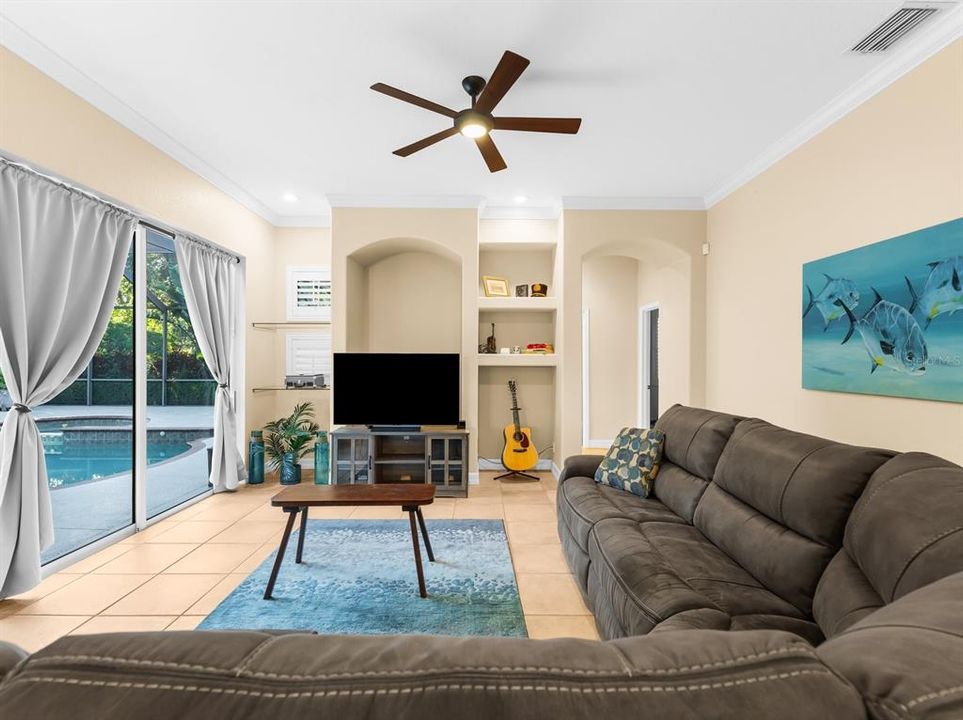 For Sale: $817,000 (4 beds, 3 baths, 2555 Square Feet)