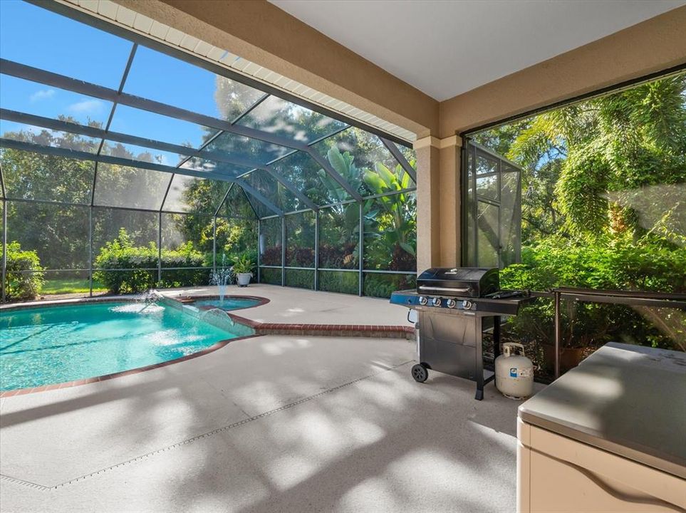 For Sale: $817,000 (4 beds, 3 baths, 2555 Square Feet)