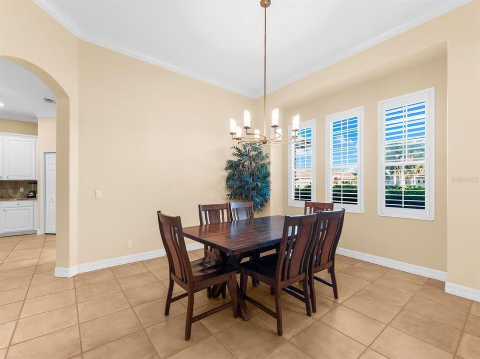 For Sale: $817,000 (4 beds, 3 baths, 2555 Square Feet)