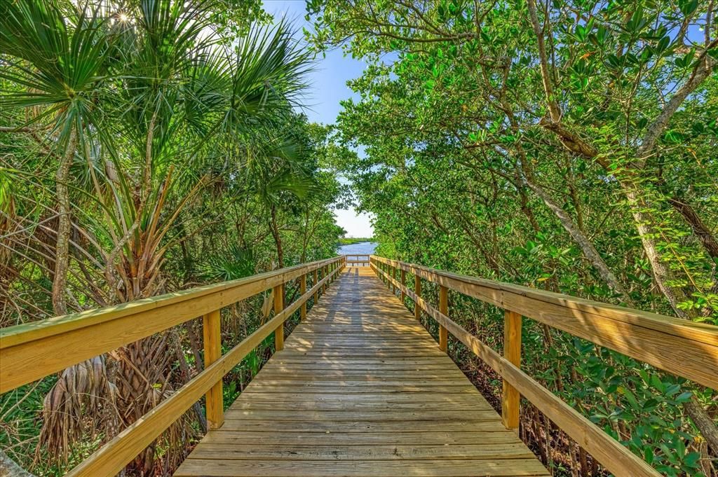 For Sale: $817,000 (4 beds, 3 baths, 2555 Square Feet)