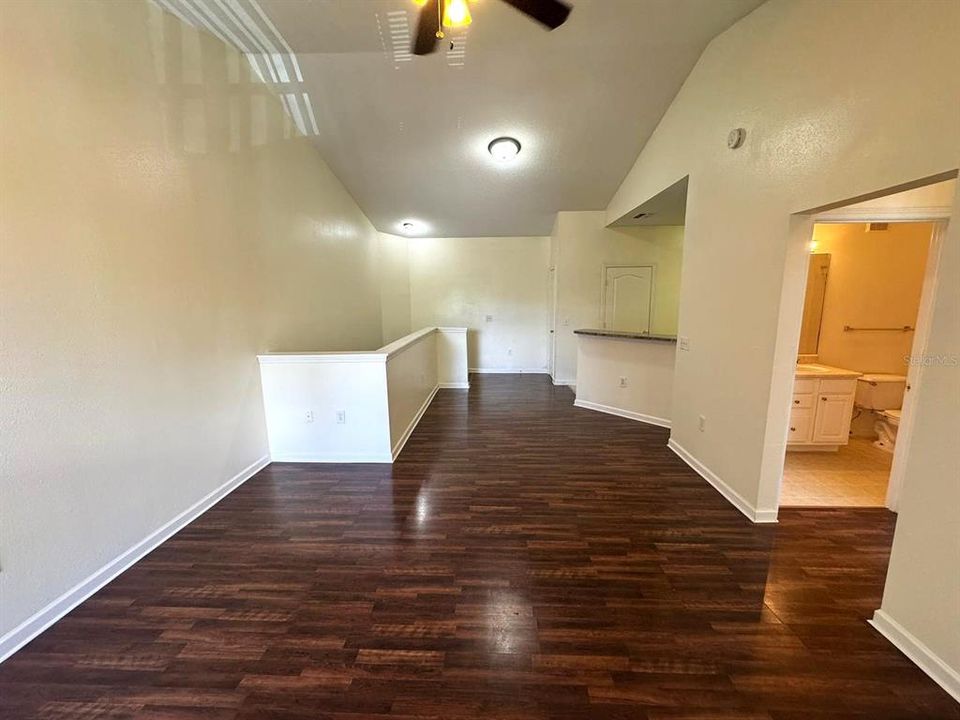 На продажу: $155,000 (1 спален, 1 ванн, 951 Квадратных фут)