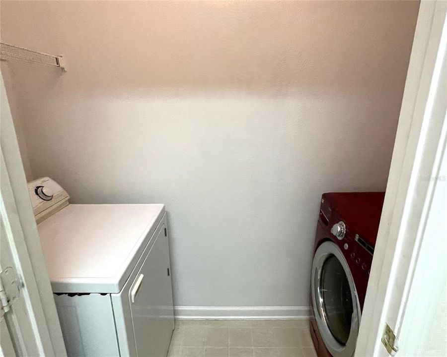 На продажу: $155,000 (1 спален, 1 ванн, 951 Квадратных фут)