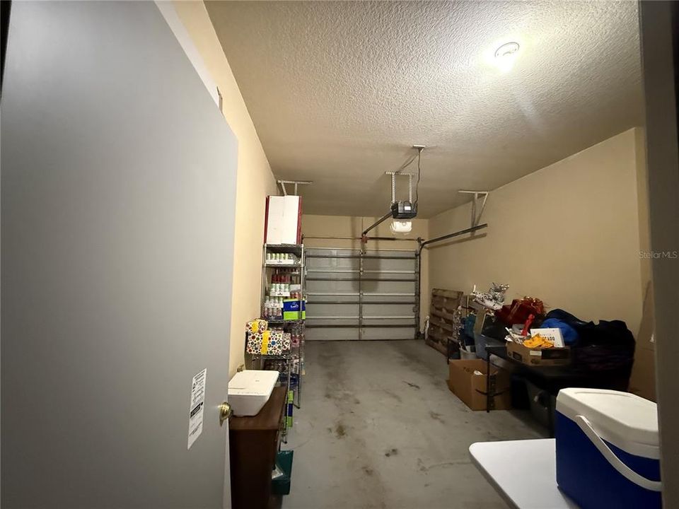 Activo con contrato: $250,000 (2 camas, 2 baños, 1400 Pies cuadrados)