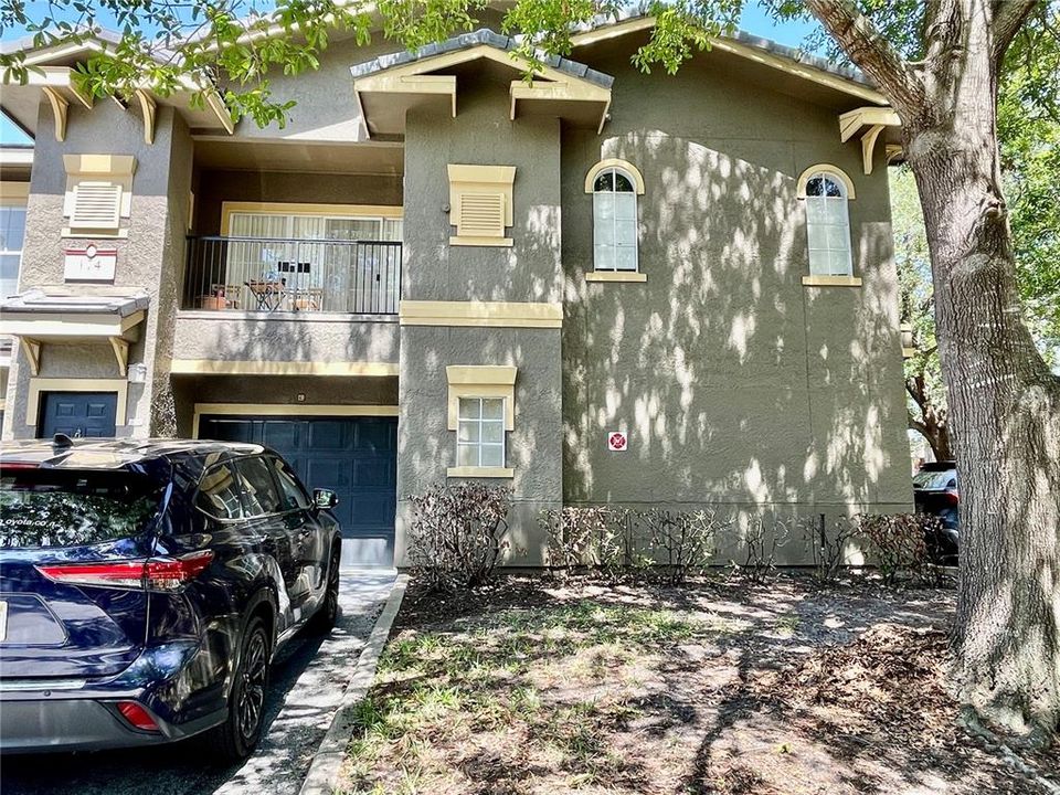 Activo con contrato: $250,000 (2 camas, 2 baños, 1400 Pies cuadrados)