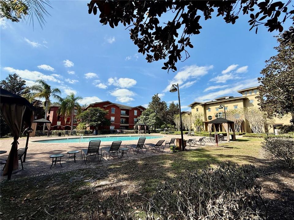 Activo con contrato: $250,000 (2 camas, 2 baños, 1400 Pies cuadrados)