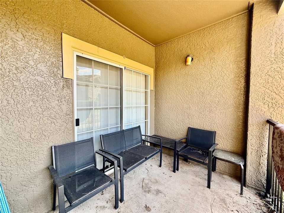 Activo con contrato: $250,000 (2 camas, 2 baños, 1400 Pies cuadrados)