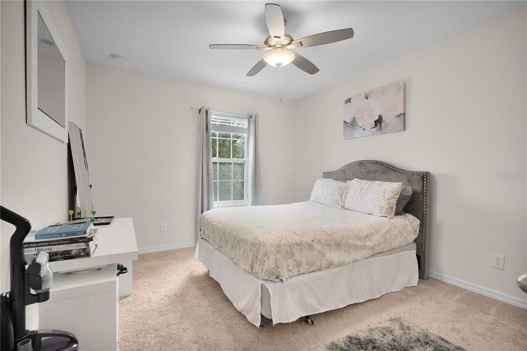 Под контрактом: $239,000 (2 спален, 2 ванн, 1147 Квадратных фут)