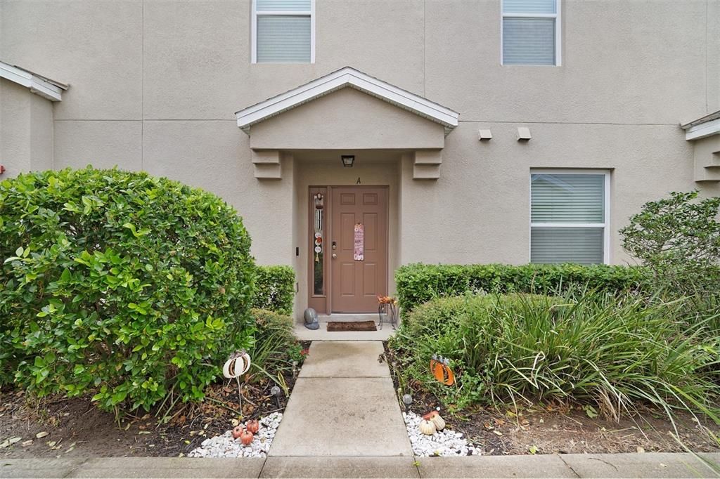 Под контрактом: $239,000 (2 спален, 2 ванн, 1147 Квадратных фут)