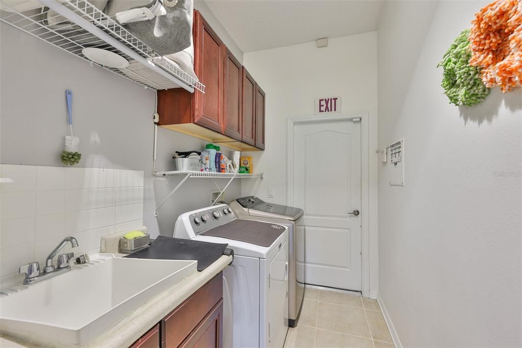 For Sale: $510,000 (4 beds, 3 baths, 2688 Square Feet)